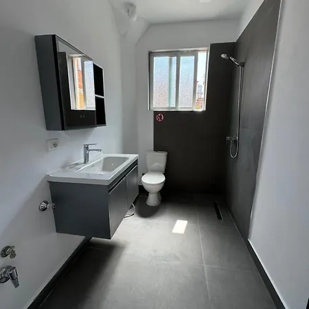 Bejart 6 Apartment
