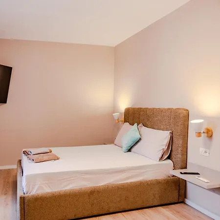 公寓 Bejart 6 地拉那